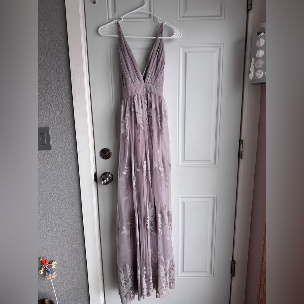 Mauve Floral Lace Maxi Dress - Elegant V-Neck Gown